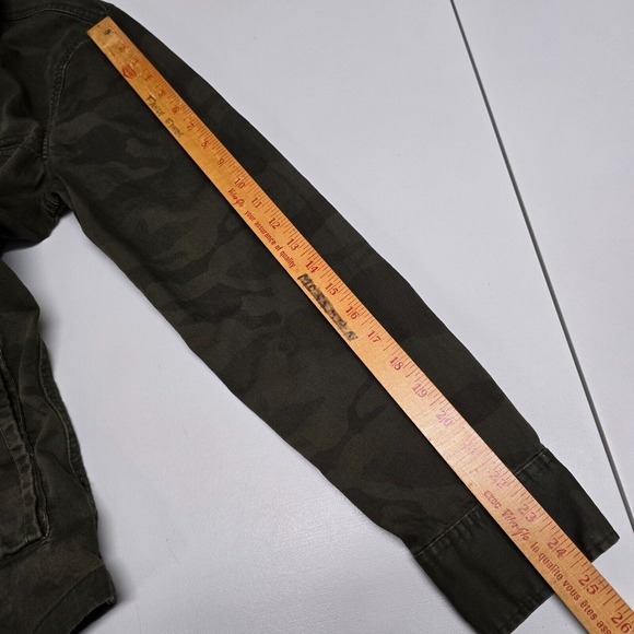 Abercrombie & Fitch Mens Green Camo Button Up Shirt Size‎ Medium Military Casual - Picture 8 of 10